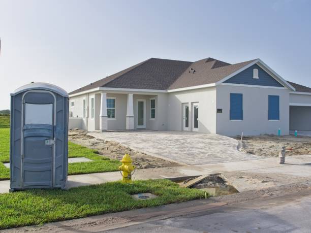 Best Porta potty delivery and setup  in Fayette, MO
