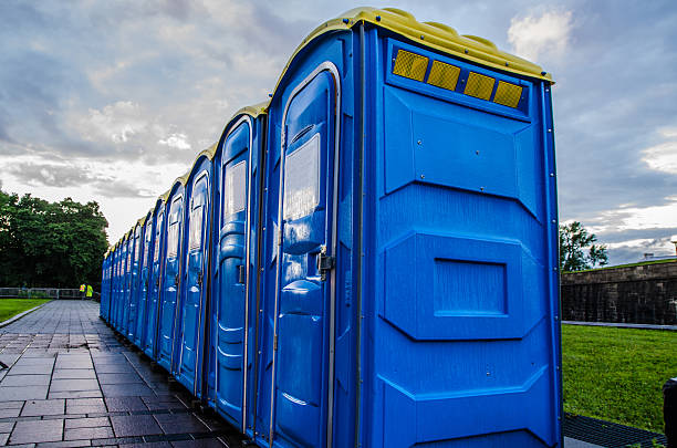 Best Porta potty rental near me  in Fayette, MO